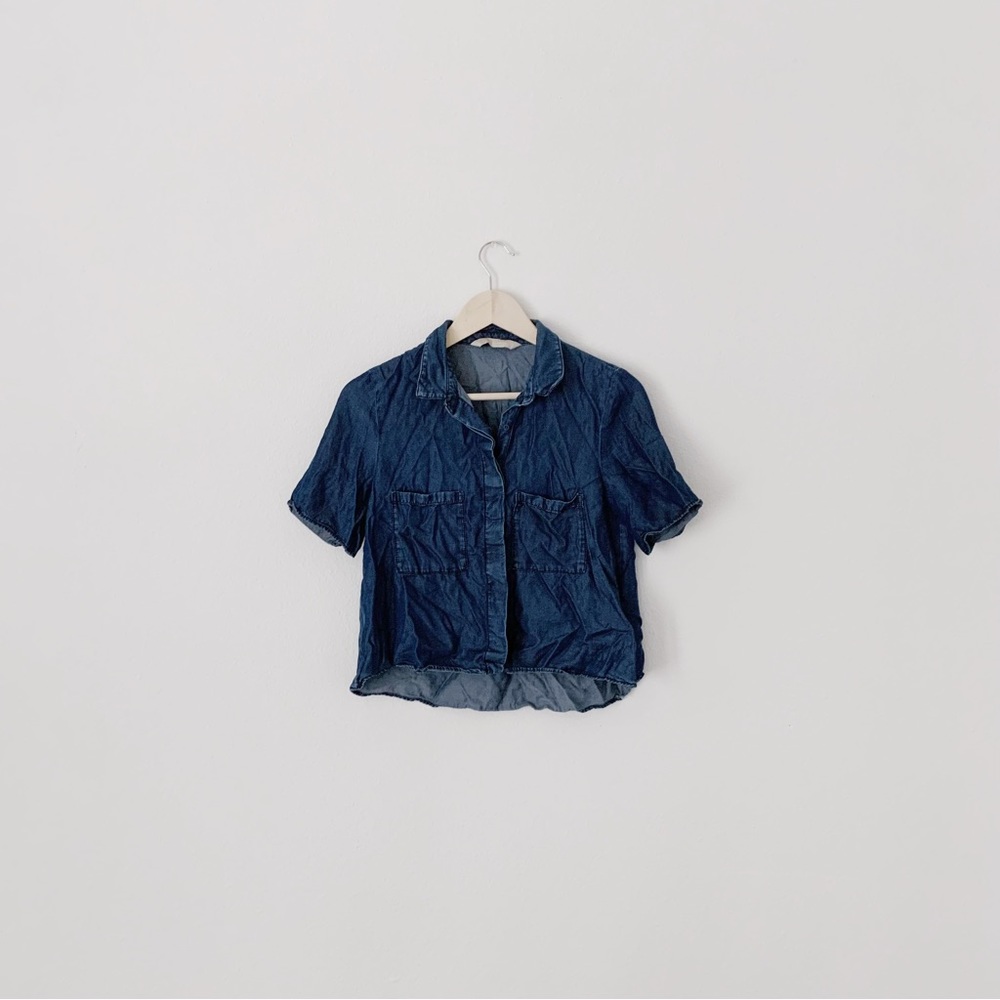 ZARA! DARK BLUE CROPPED BUTTON UP SHORT SLEEVE FLOWY TOP!